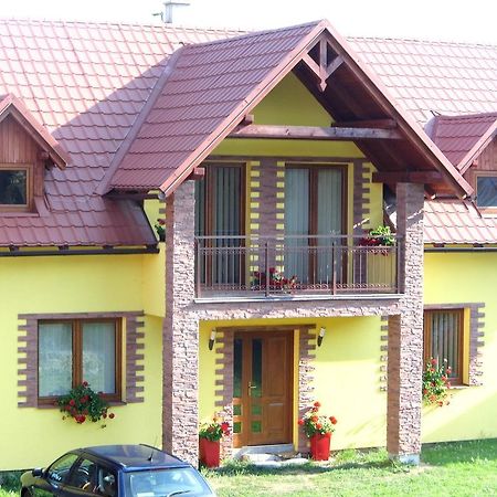 Guest House Kovalik Sucha Hora Экстерьер фото