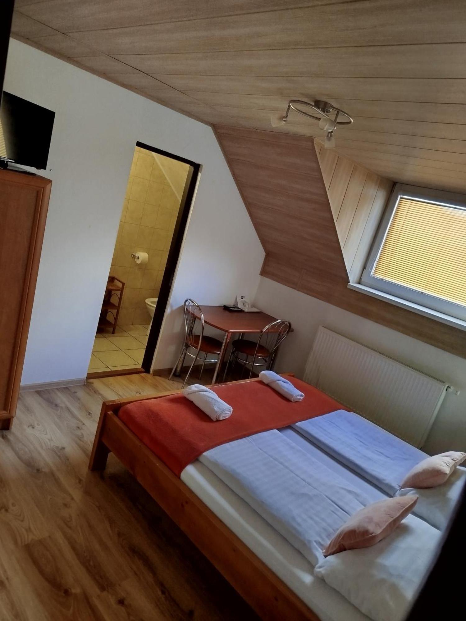 Guest House Kovalik Sucha Hora Экстерьер фото