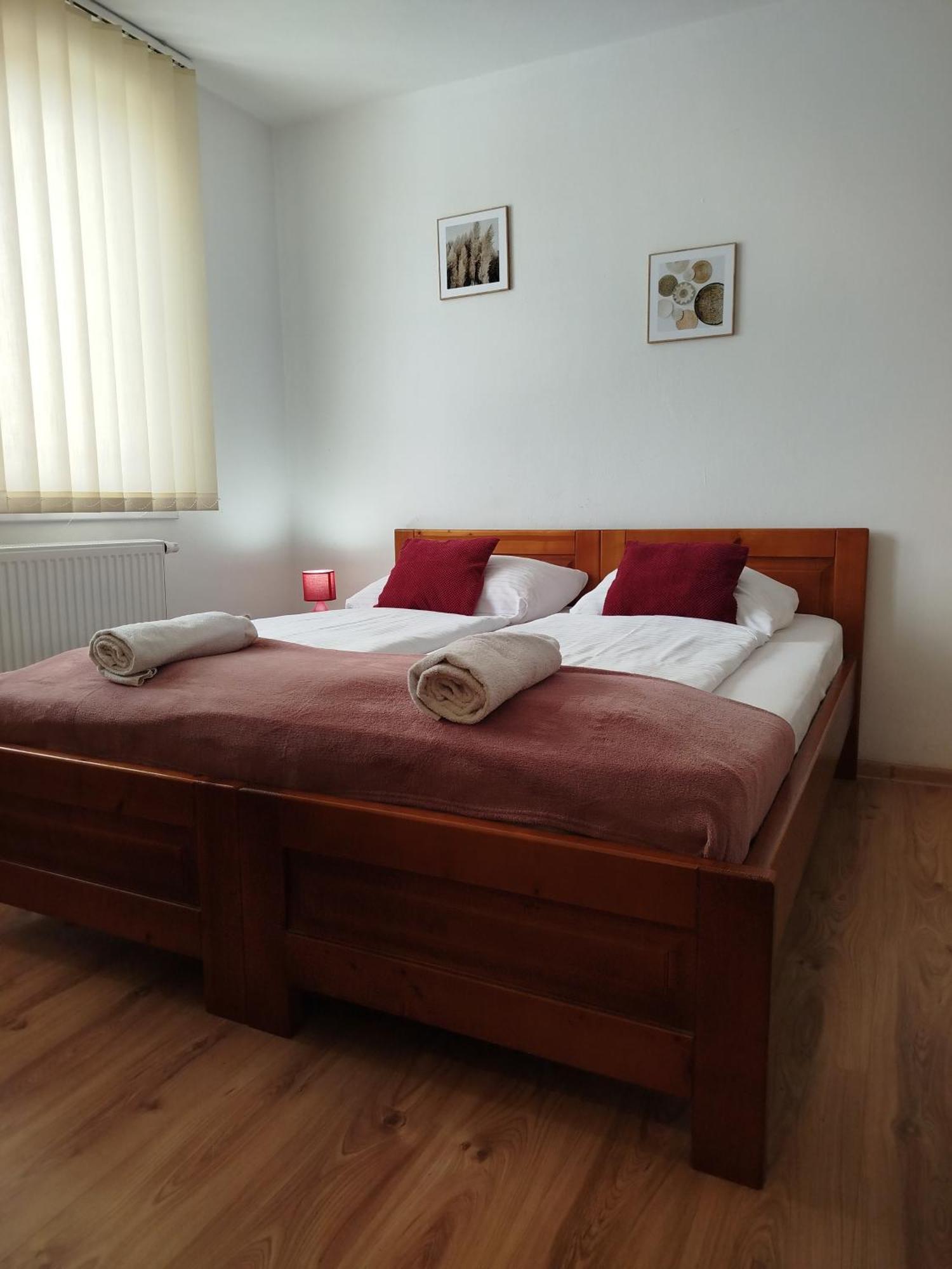 Guest House Kovalik Sucha Hora Экстерьер фото